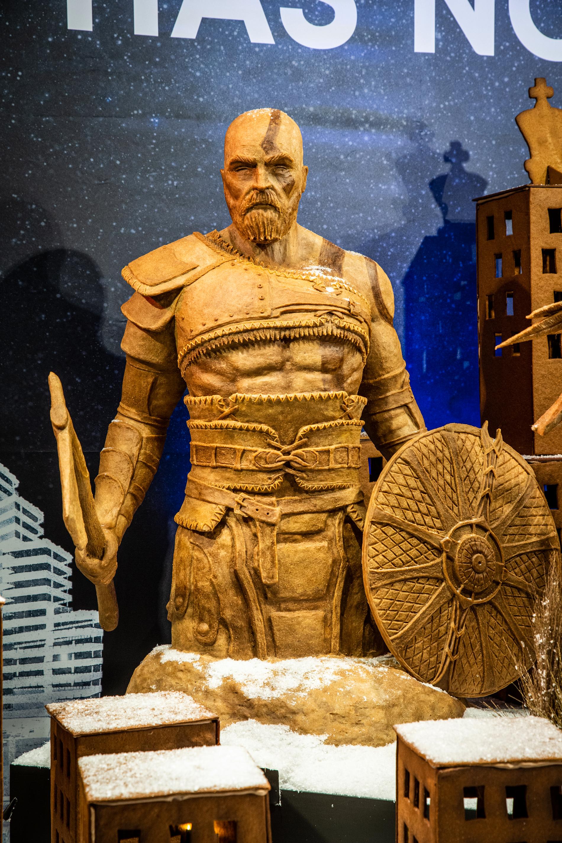 Pepparkakskonst i form av Kratos från ”God of war”.