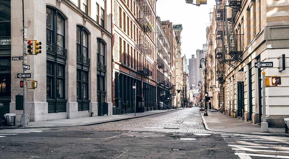 Gatorna i New York var overkligt tomma på människor – innan protesterna mot polisvåld och mordet på George Floyd startade. 