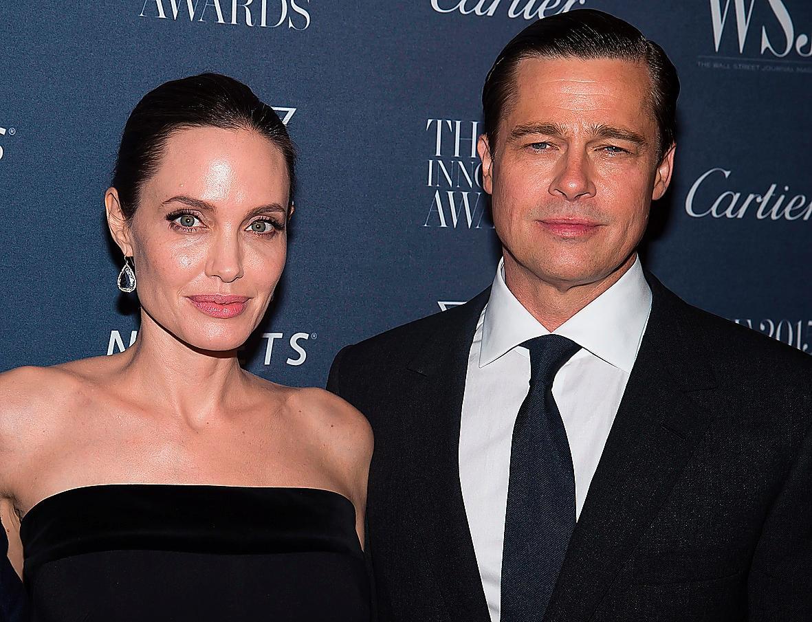 En uppgiftslämnare till tidningen US säger att ­Jolies och Pitts äktenskap var över sedan länge, då de bodde i varsin ände av huset. ­”Deras gräl blev progressivt mer frekventa”, säger uppgiftslämnaren.