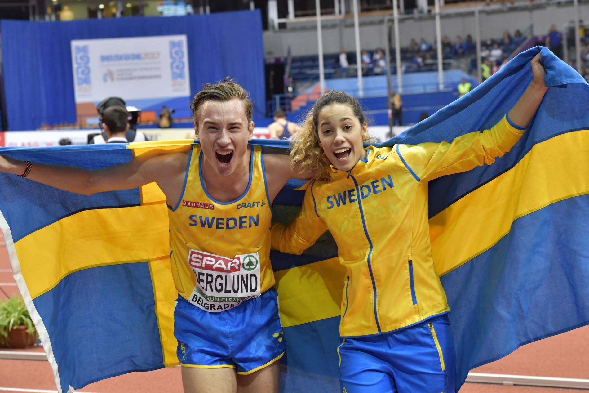 Sveriges Kalle Berglund och Angelica Bengtsson firar silver på 1500 meter respektive brons i stavhopp.