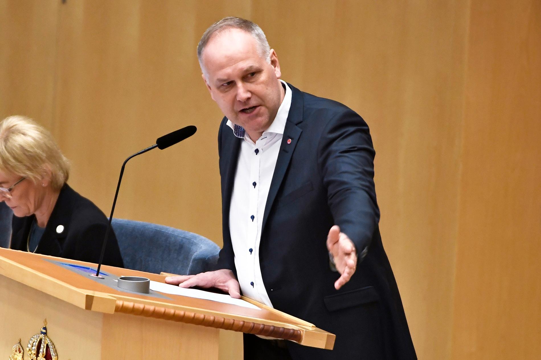 Vänsterpartiets partiledare Jonas Sjöstedt (V) under partiledardebatt i riksdagen i Stockholm.