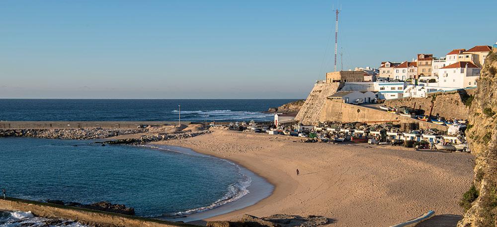 Ericeira är ett av Portugals mest populära surfingområden.