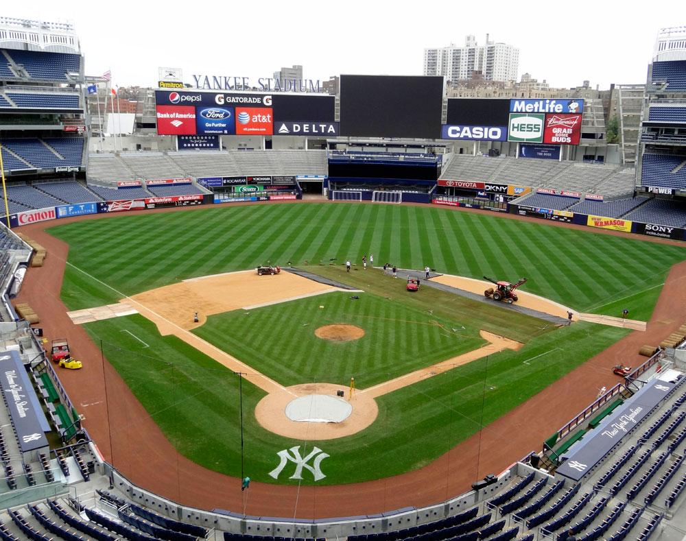 Basebollmekkat Yankee Stadium extraknäcker som spelplan i kvällens match mellan PSG och Chelsea.