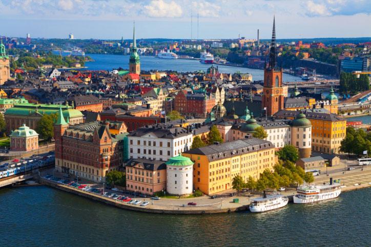 Populär semesterort Svenskarna turistar allra helst i huvudstaden, i alla fall om man ska tro siffror från hotellbokningssajten Hotels.com.