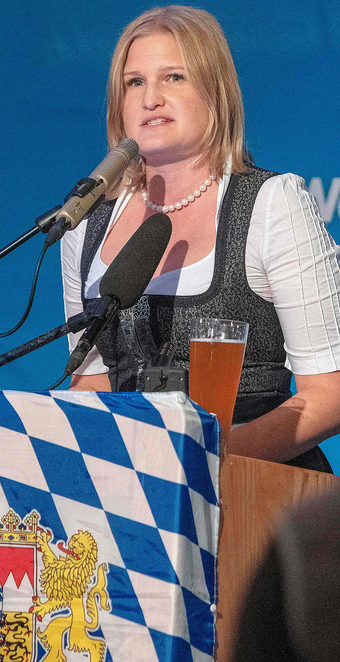 Katrin Ebner-Steiner, Bayerns regionala partiledare för Alternativ för Tyskland. Det högernationalistiska partiet ökade tio procentenheter och blev delstatsvalets stora segrare.