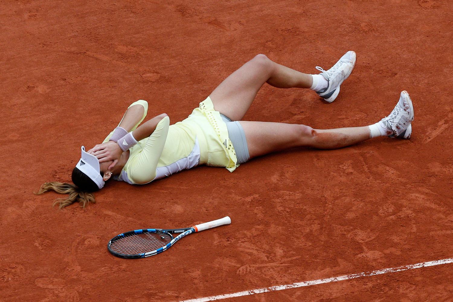 Garbiñe Muguruza vann finalen mot Serena Williams i två raka set.