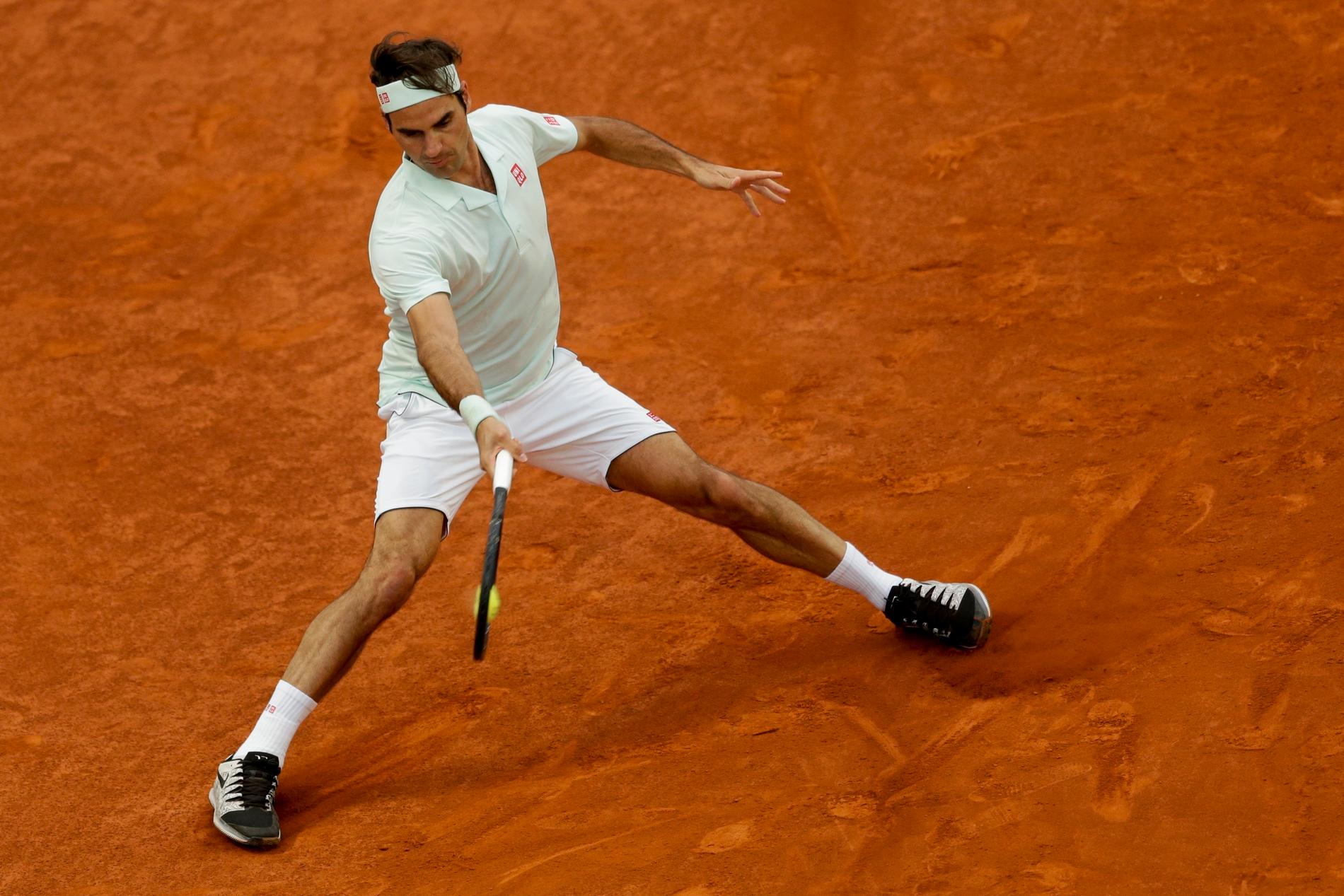 Roger Federer var tillbaka på gruset i Madrids ATP-turnering.