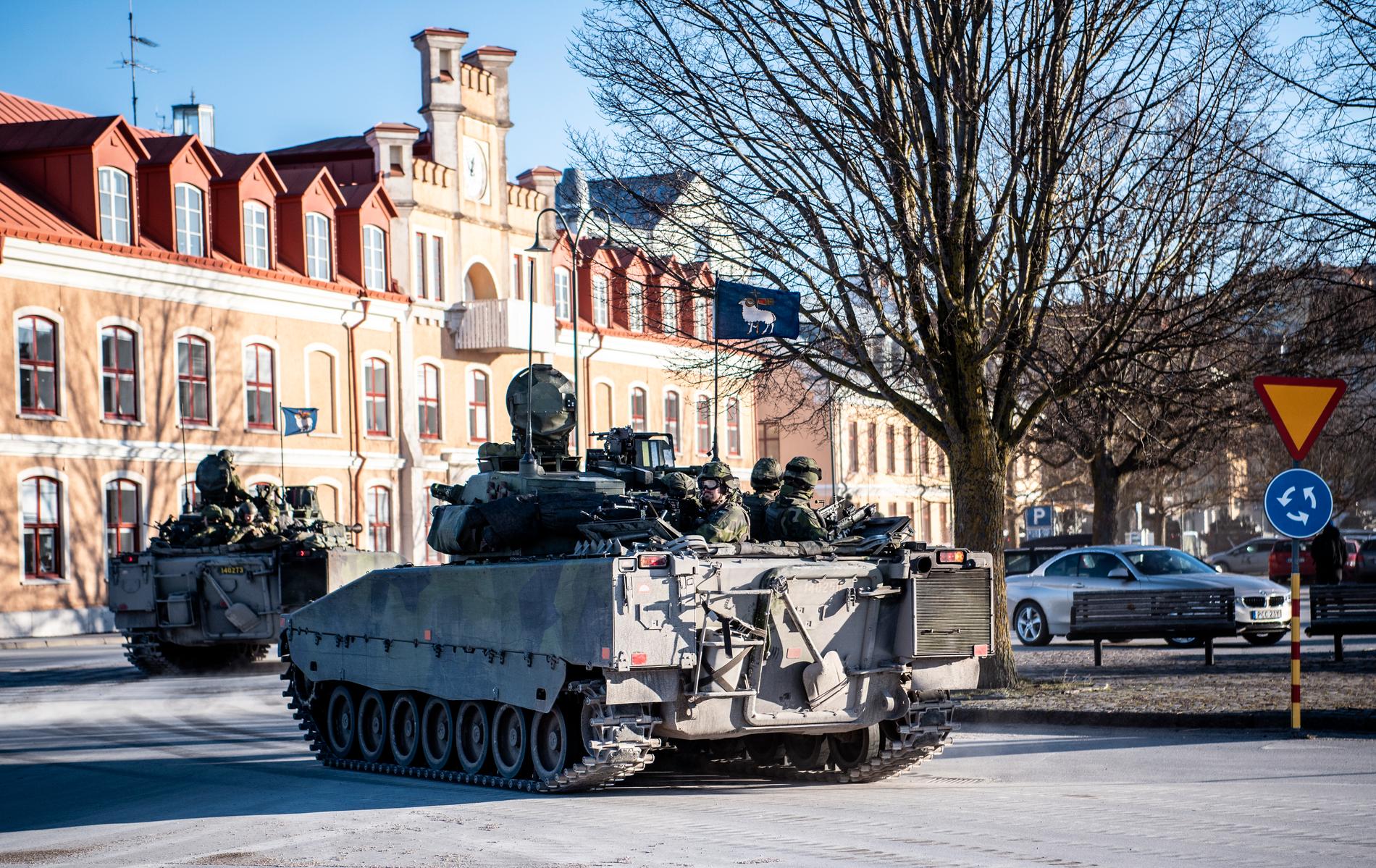 Försvarsmakten på plats i Visby den 14 januari.
