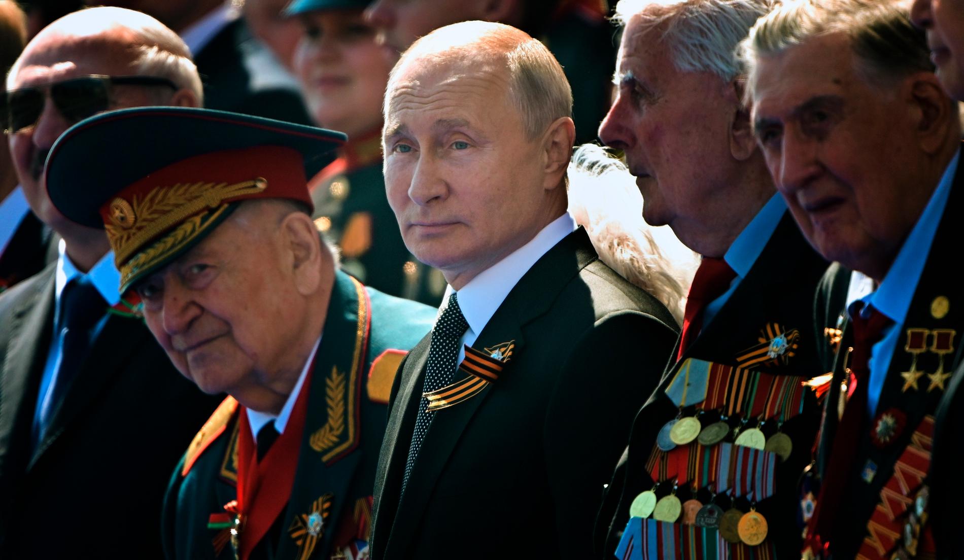 President Vladimir Putin på segerparaden på Röda torget i Moskva år 2020.