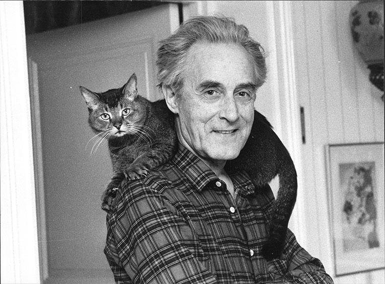 Werner Aspenström föddes den 13 november 1918 i Dalarna, och dog 1997. Han publicerade skönlitteratur, poesi och dramatik. 