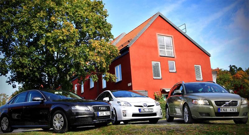 Miljövänner? Audi A4, Toyota Prius och Volvo V50 Drive – två snåla dieslar mot en elhybrid.