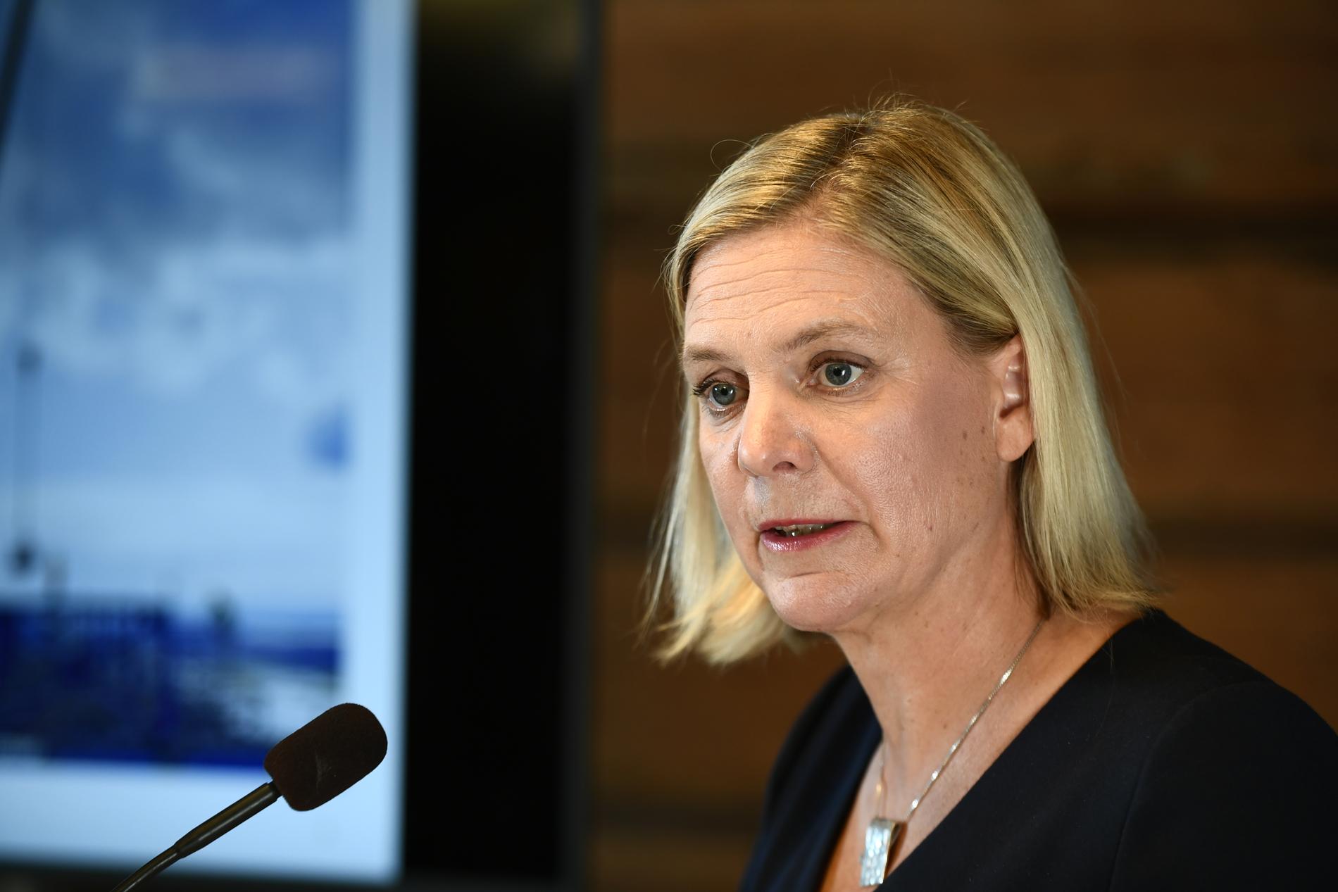 Finansminister Magdalena Andersson håller pressträff i Harpsund. 