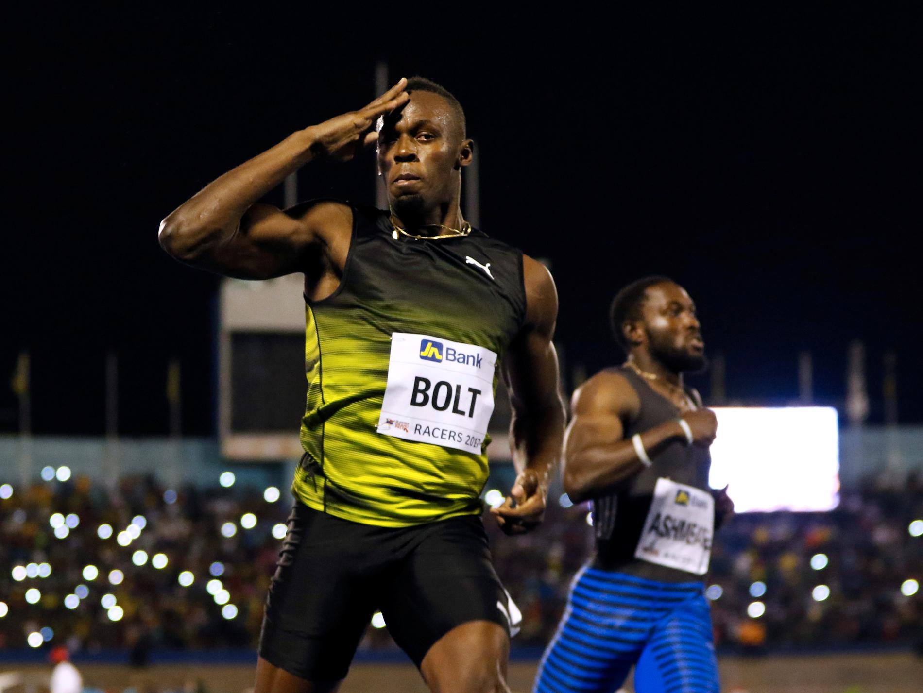 Usain Bolt vann 100-metersfinalen på 10.03 i Racers Grand Prix under säsongspremiären i Kingston, Jamaica.