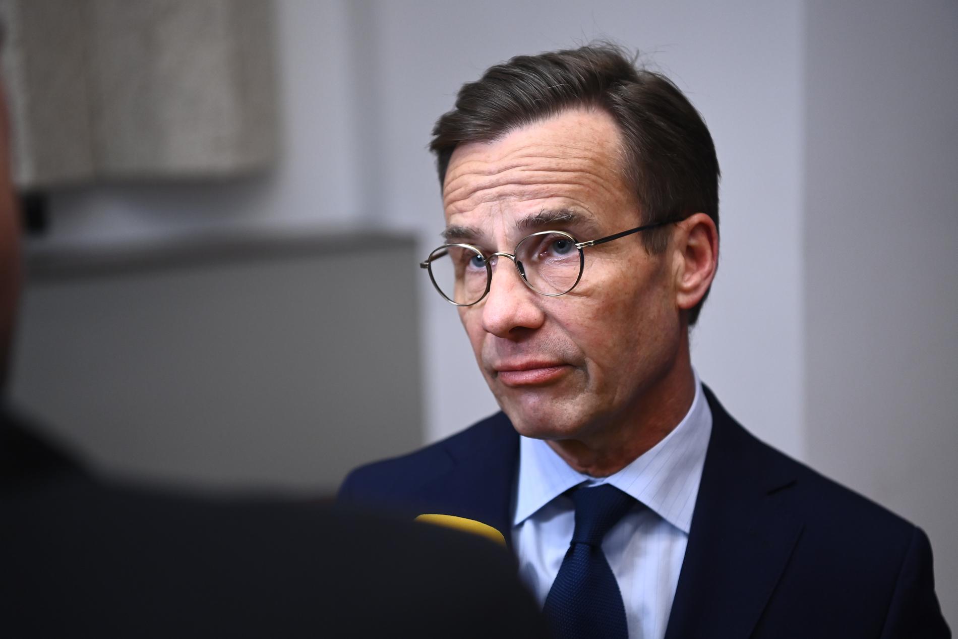 Statsminister Ulf Kristersson efter partiledardebatten på söndagskvällen. 