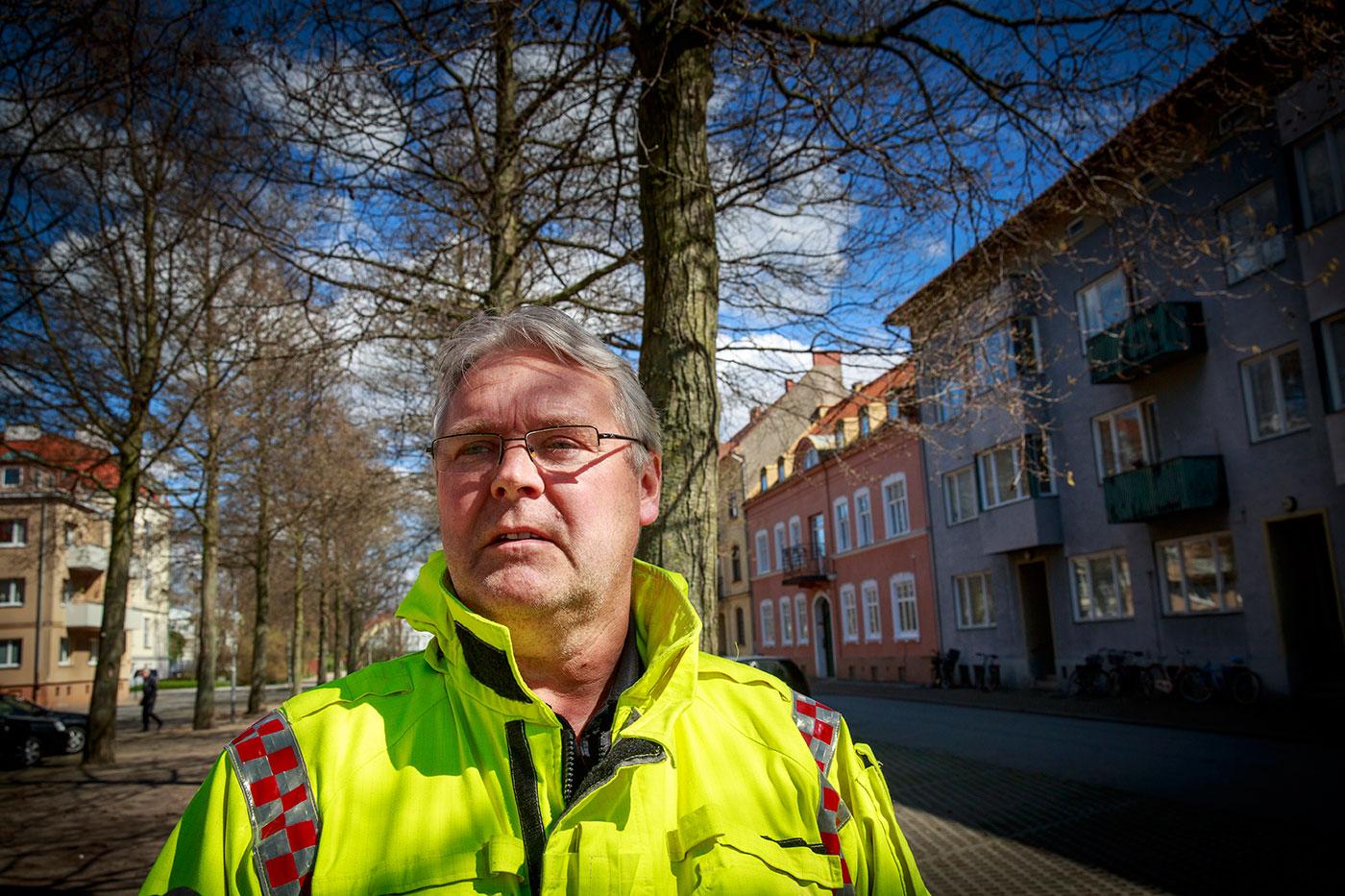 ”Det var lustigt att se hur polisen följde honom på två meters avstånd”, säger Torbjörn Lindén, dåvarande yttre befäl vid räddningstjänsten i sydöstra Skåne.