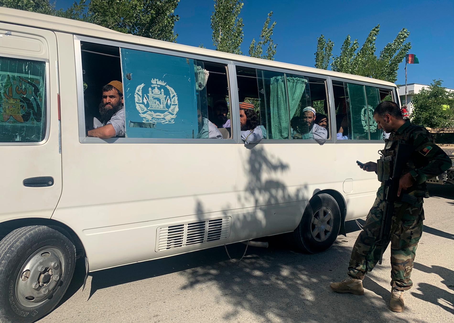 Talibaner som släpptes på tisdagen.