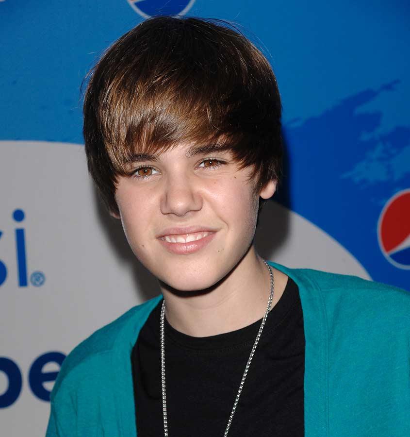 Är han lik Justin Bieber? Så här såg han ut 2010.