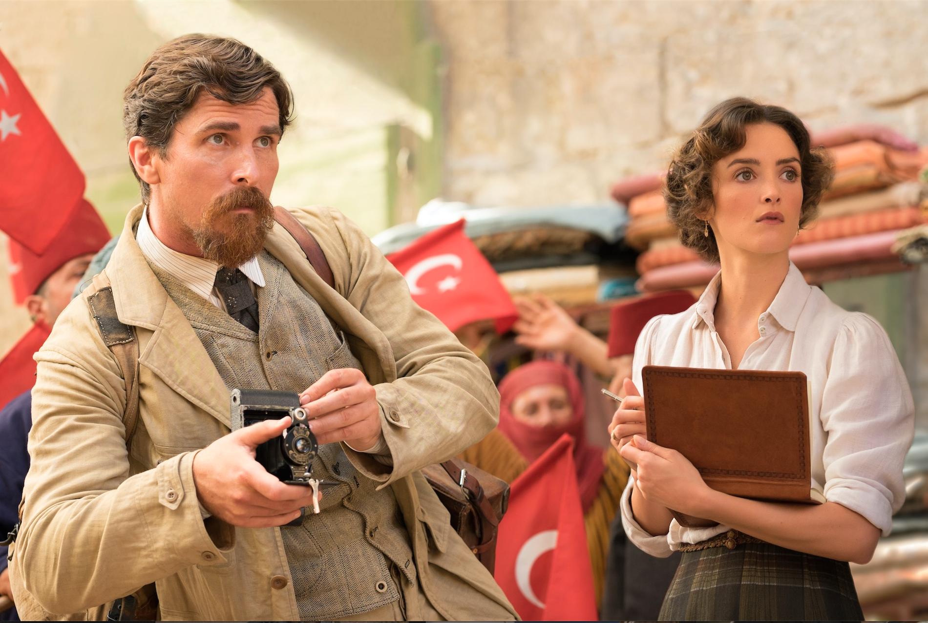 Christian Bale och Charlotte Le Bon i kärleksdrama om folkmordet på den armeniska befolkningen i nuvarande Turkiet 1915–1917.