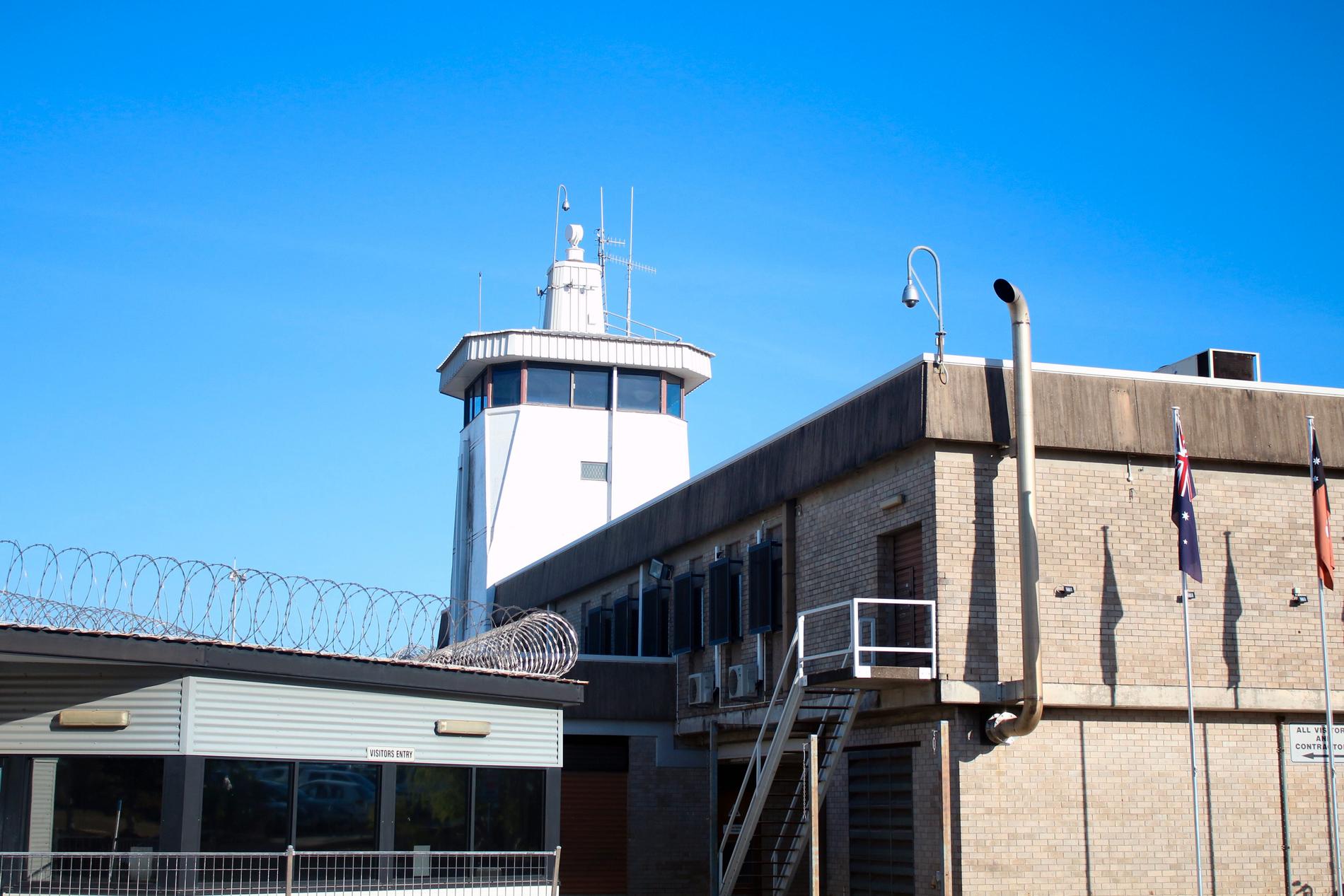 Intagna på ungdomsanstalten Don Dale Correction Center i Darwin i norra Australien spejades med tårgas medan de fortfarande var inlåsta i sina celler, avslöjar tv-programmet ”Four Corners”.
