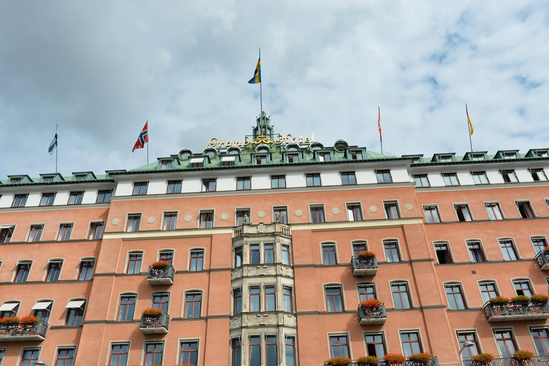 Mötena ska ha skett på Grand hotell i Stockholm.