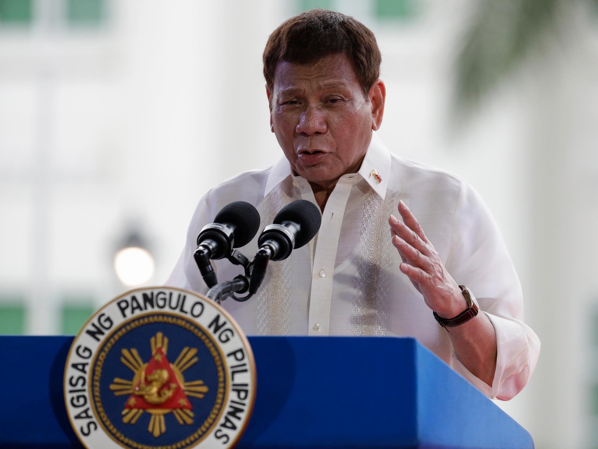 Filippinernas president Rodrigo Duterte irriterar sig på dem som inte vaccinerar sig mot covid-19. Arkivbild.