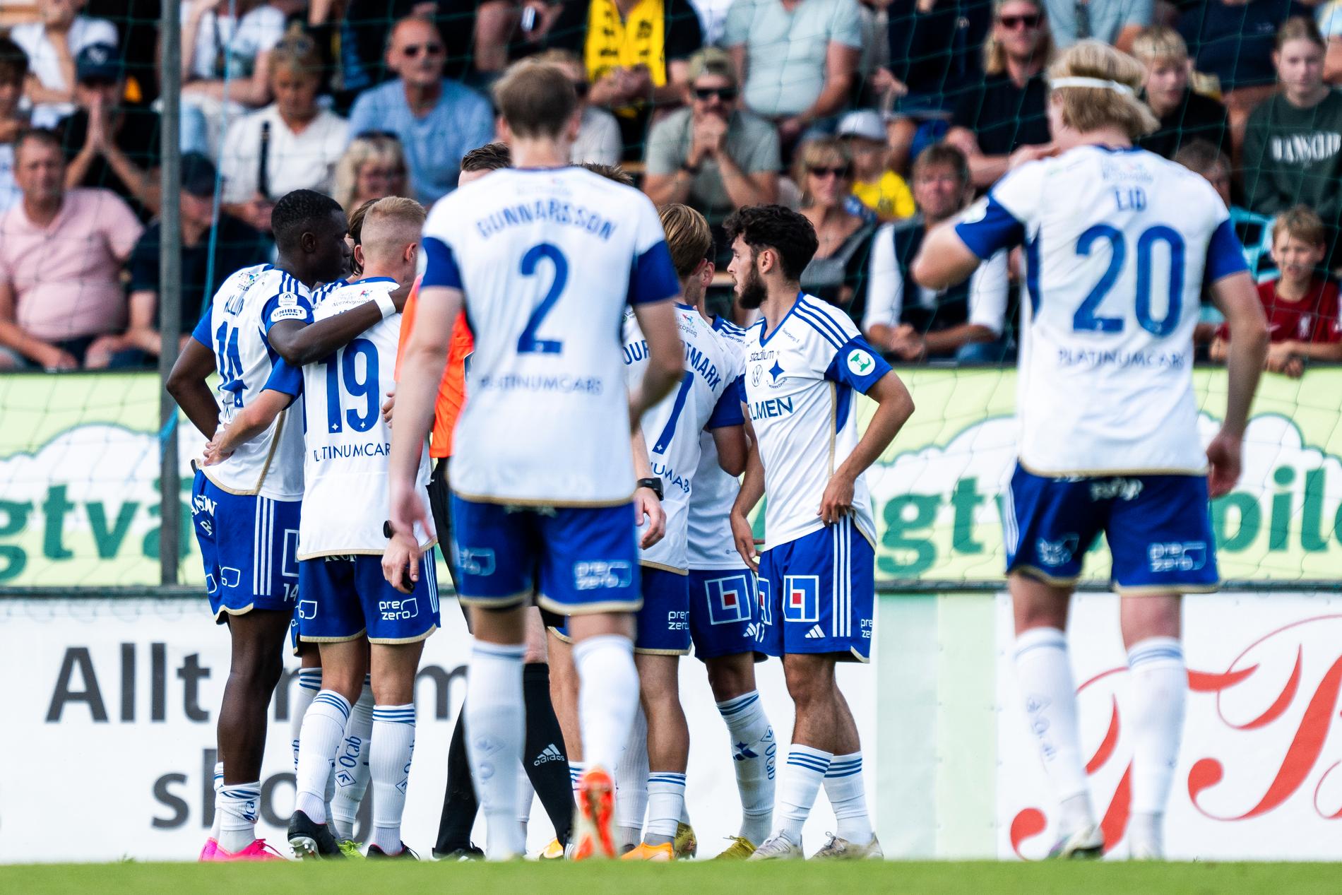 IFK Norrköping jublar under matchen mot Mjällby. 