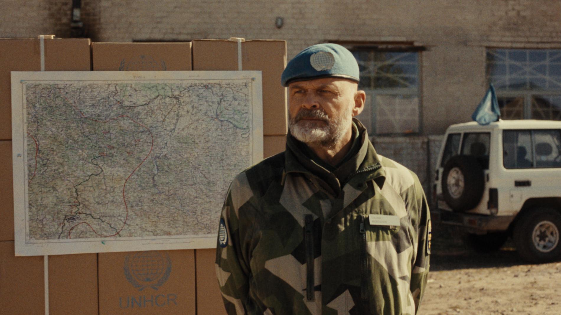 Johan Rheborg spelar officeren och bataljonschefen Andréasson i nya tv-serien “A life’s worth”. Pressbild.