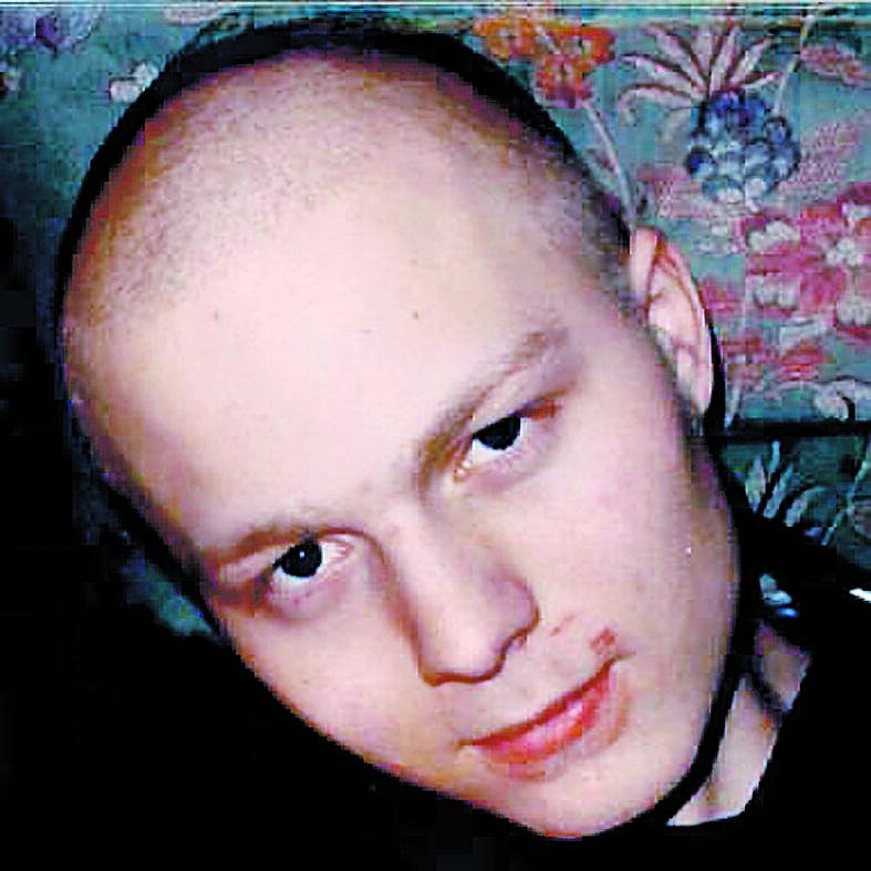 blev 19 år Mikael Andersson hittades mördad i en gödselbrunn.