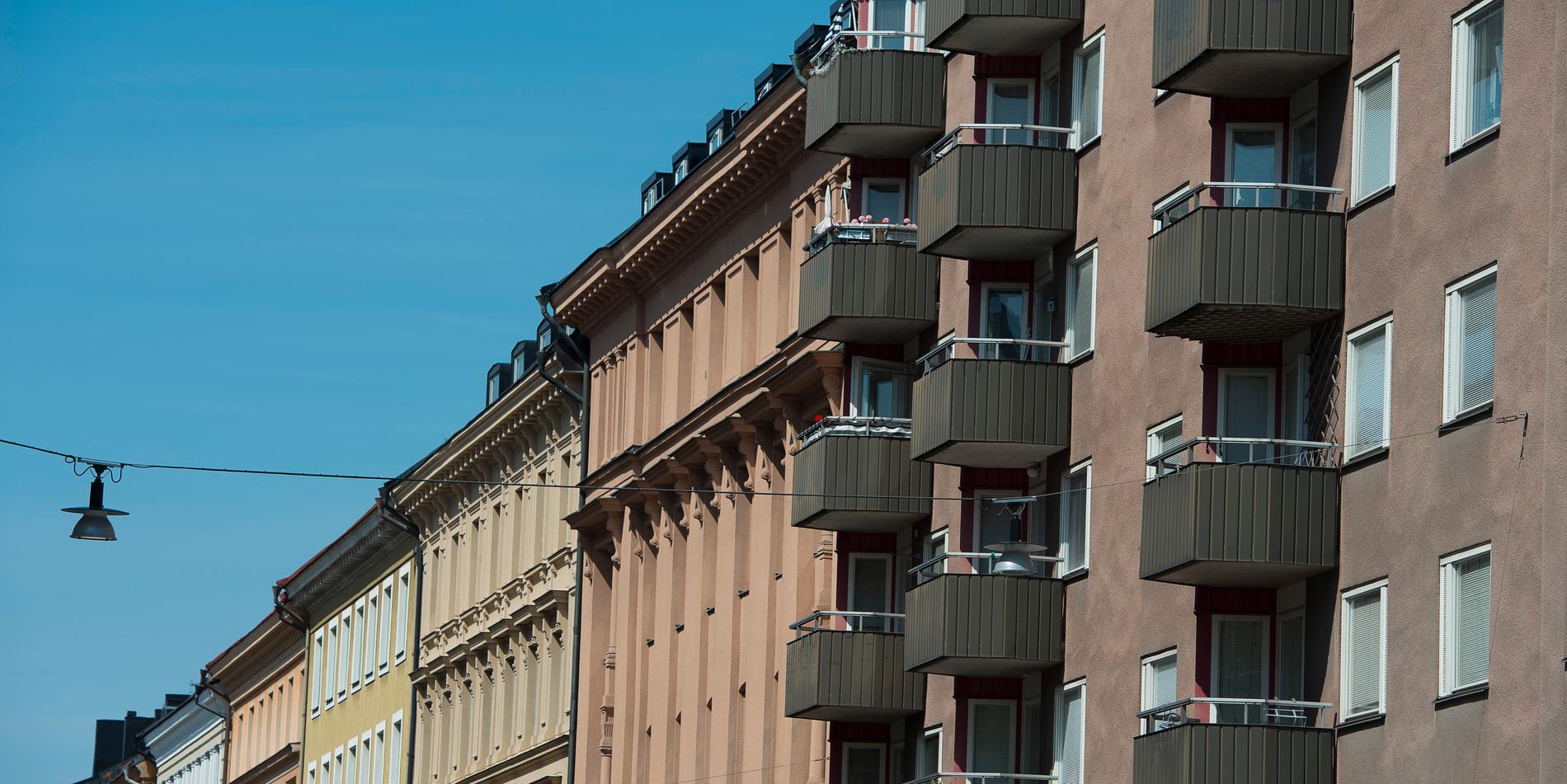 Fastighetsägarna vill höja hyrorna i Stockholm med 3,5 procent efter nyår, uppger svt.