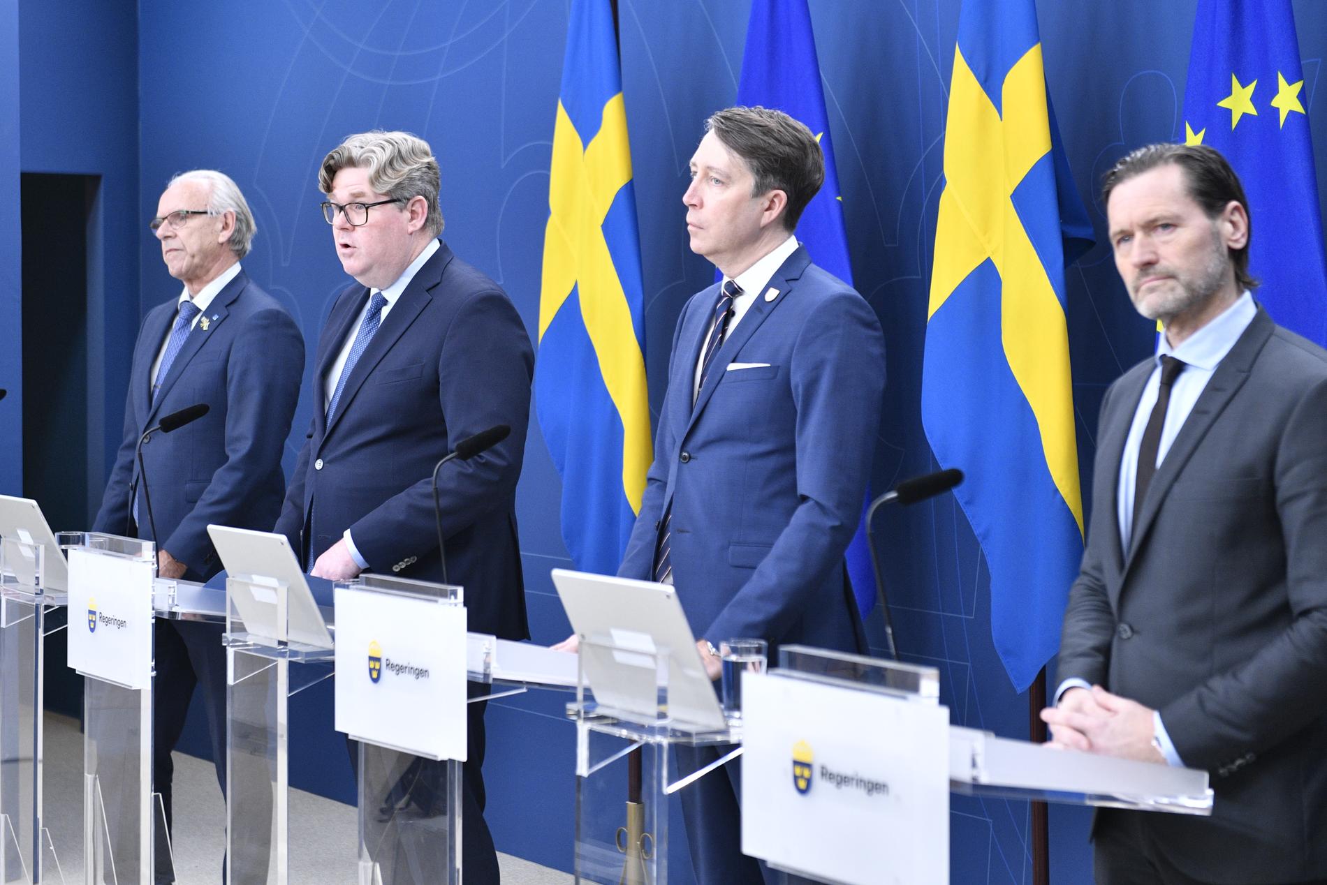 Justitieminister Gunnar Strömmer (M) när han tillsammans med Richard Jomshof (SD), Torsten Elofsson (KD) och Martin Melin (L) presenterade förslaget om visitationszoner.