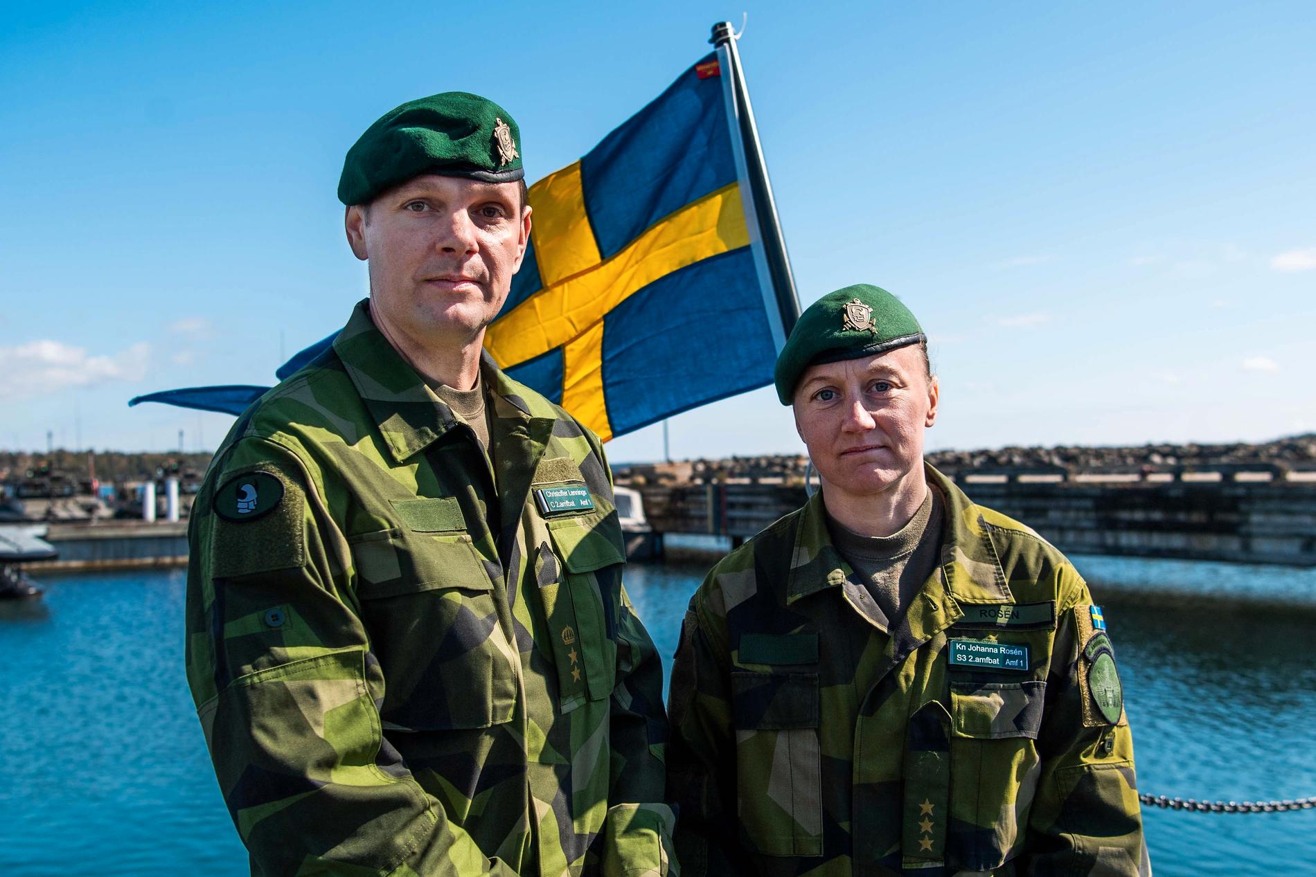 Överstelöjtnant Christoffer Lennings och kapten Johanna Rosén betonar likheterna mellan deras och Natos förband.