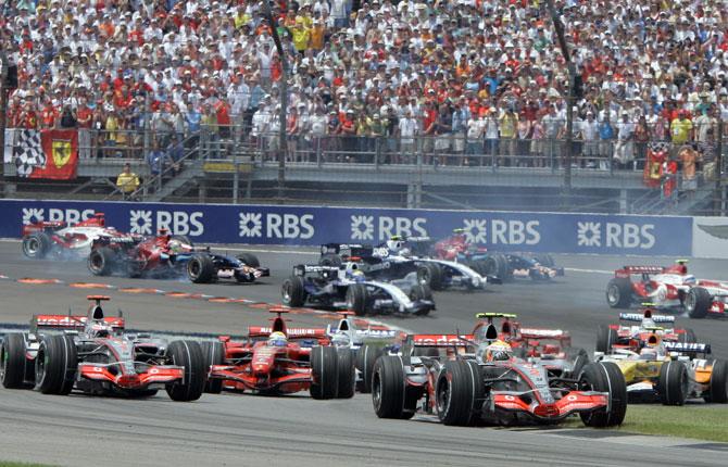 framtiden diskuteras Formel 1-stallen vill påverka hur racingcirkusen utvecklas.
