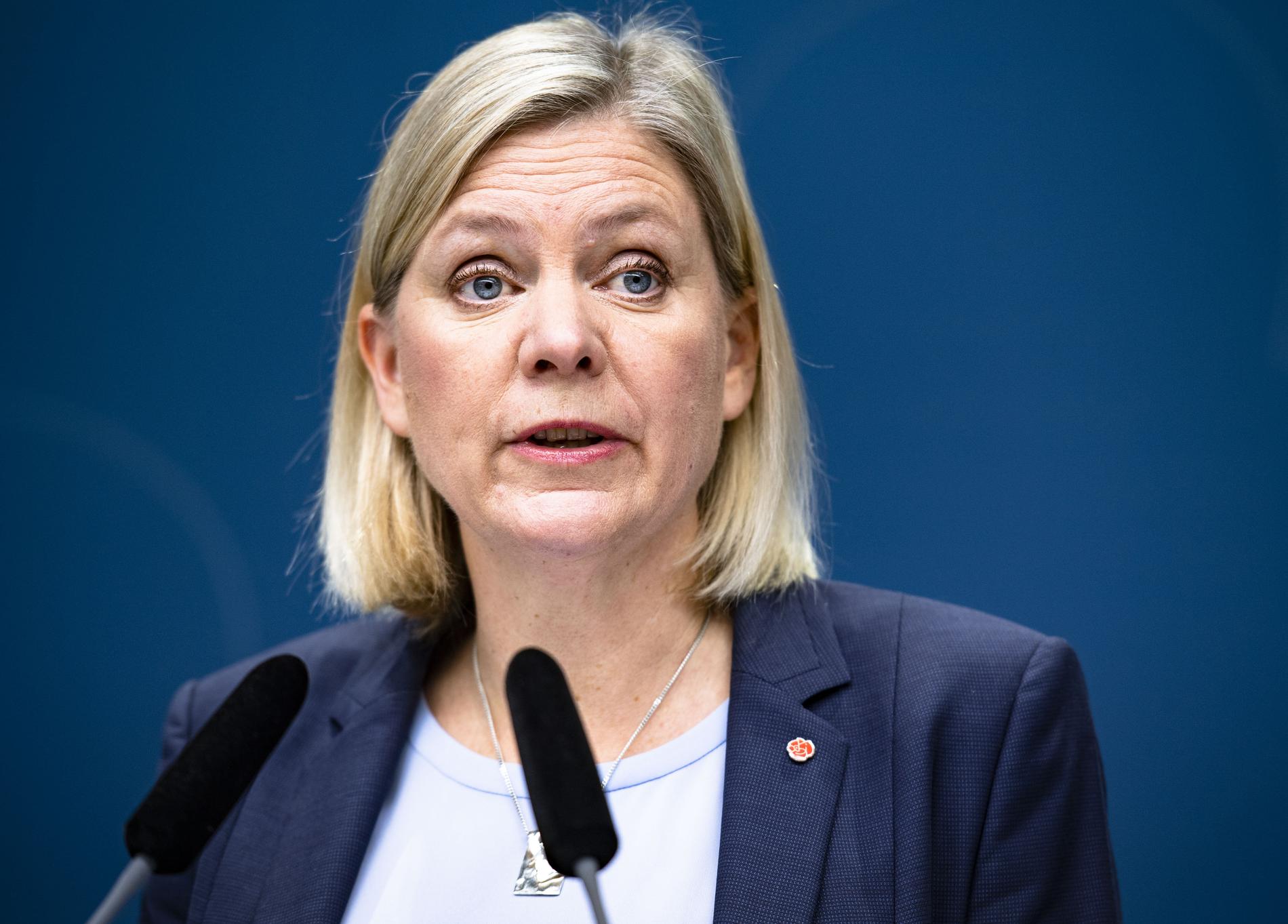 Finansminister Magdalena Andersson vill inte att människor ska behöva förlora sina jobb.