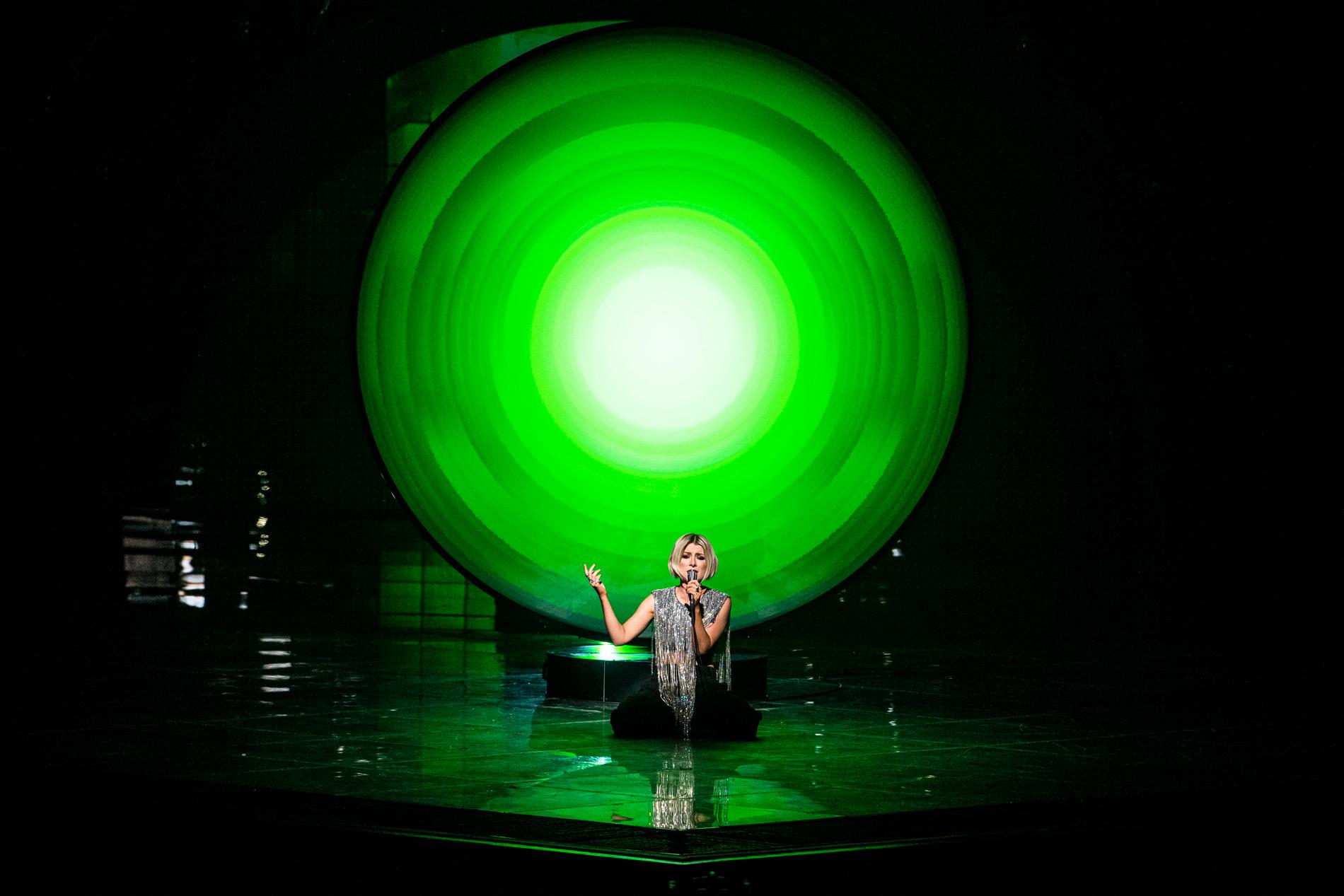 Den gröna cirkeln väcker frågor bland Eurovision-fansen.