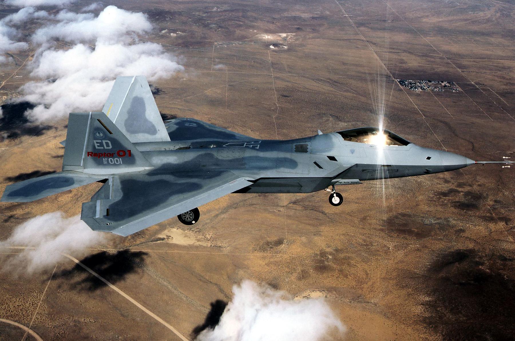 F-22 Raptor Det amerikanska stealth-planet har för första gången använts skarpt i offensiven mot Islamiska staten. Det är ännu oklart exakt vilka plan som USA använt i bombningen av Tikrit.