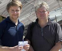Aftonbladets utsända Staffan Lindberg, reporter, och Urban Andersson, fotograf.