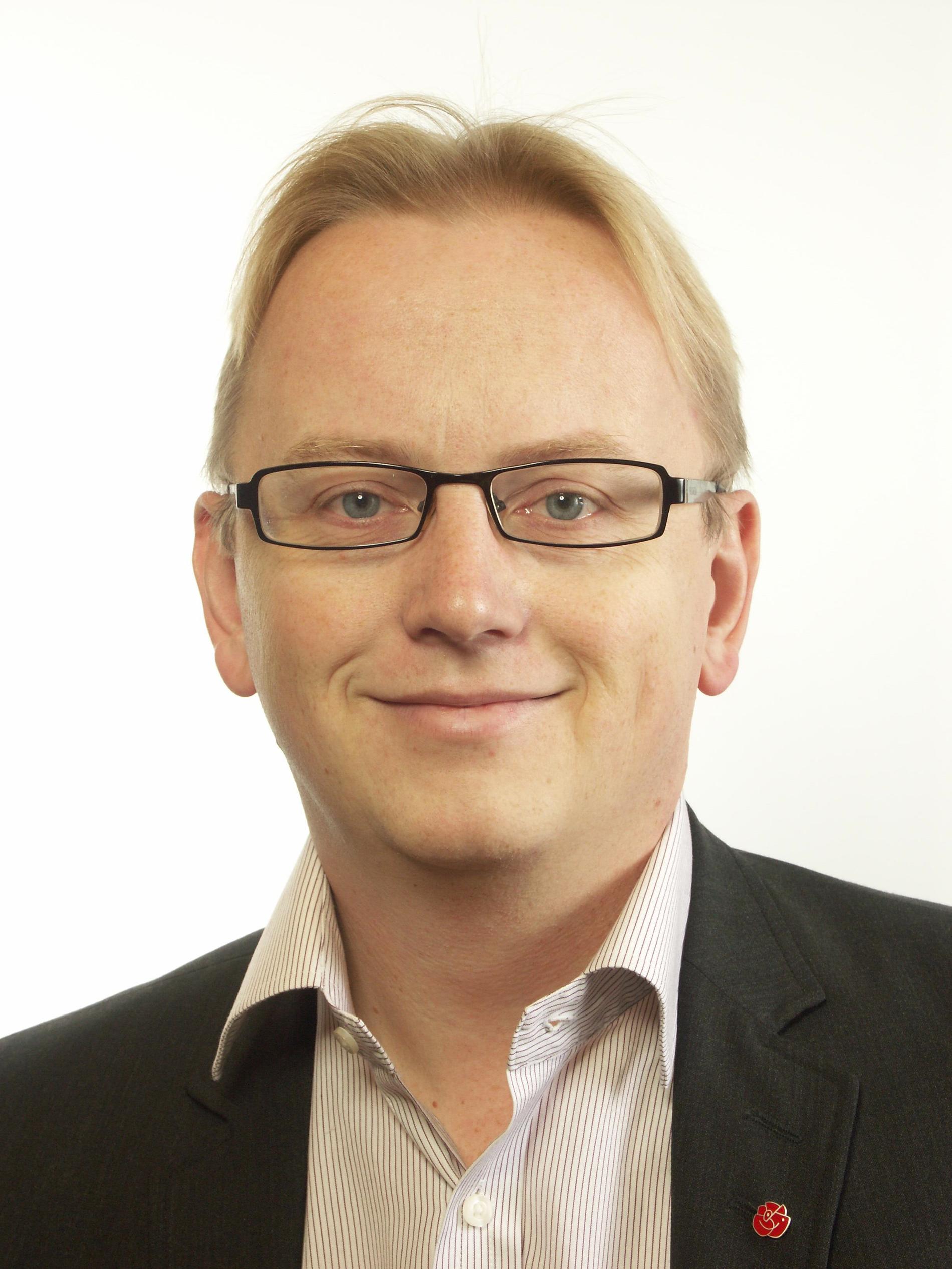 Fredrik Olovsson, finansutskottets ordförande (S)