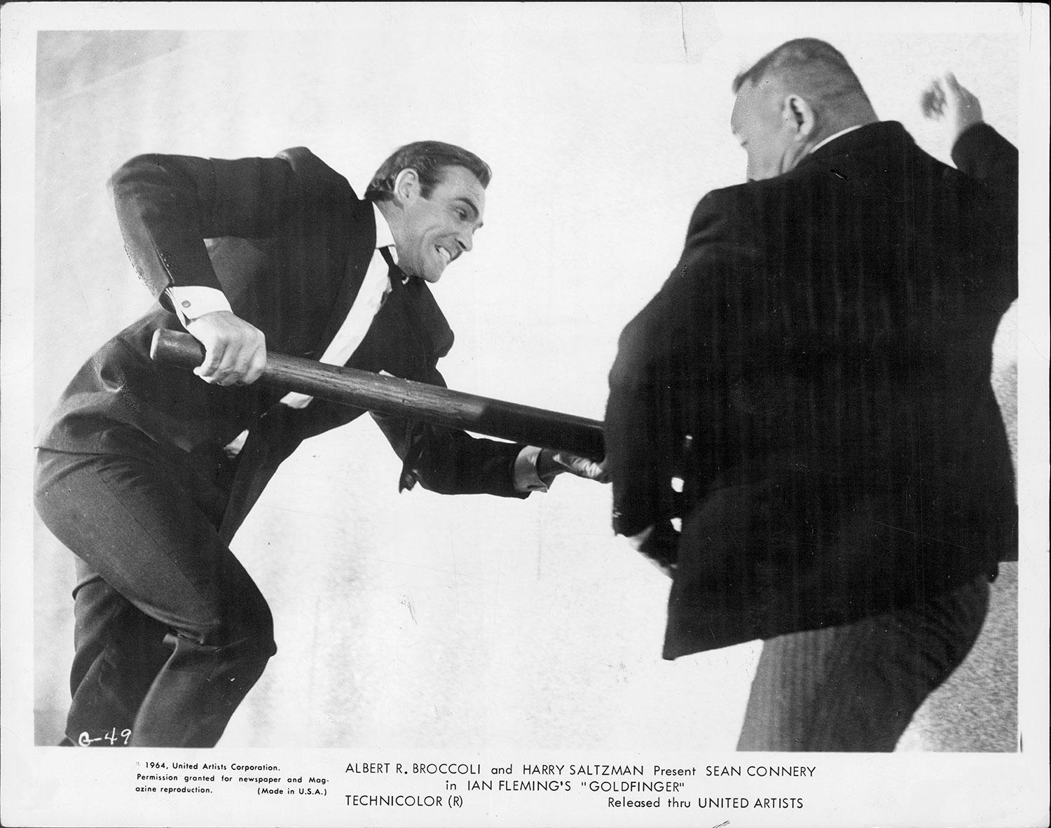 Sean Connery kämpar med skurken Oddjob i Bond-filmen ”Goldfinger”.