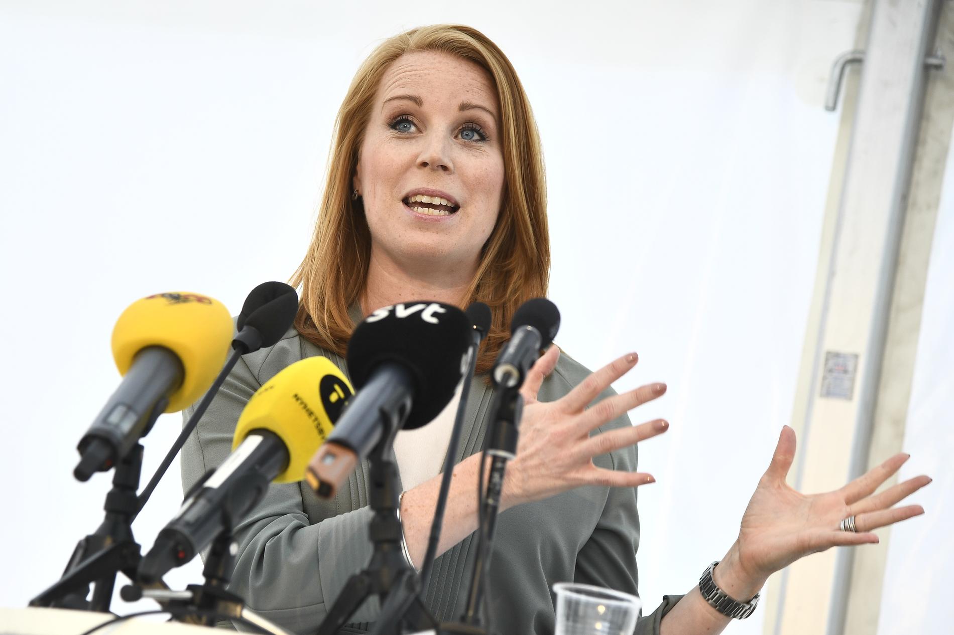 Centerpartiets ledare Annie Lööf anser att frågan om ordförandeposter till SD i utskotten inte längre är aktuell. Arkivbild.