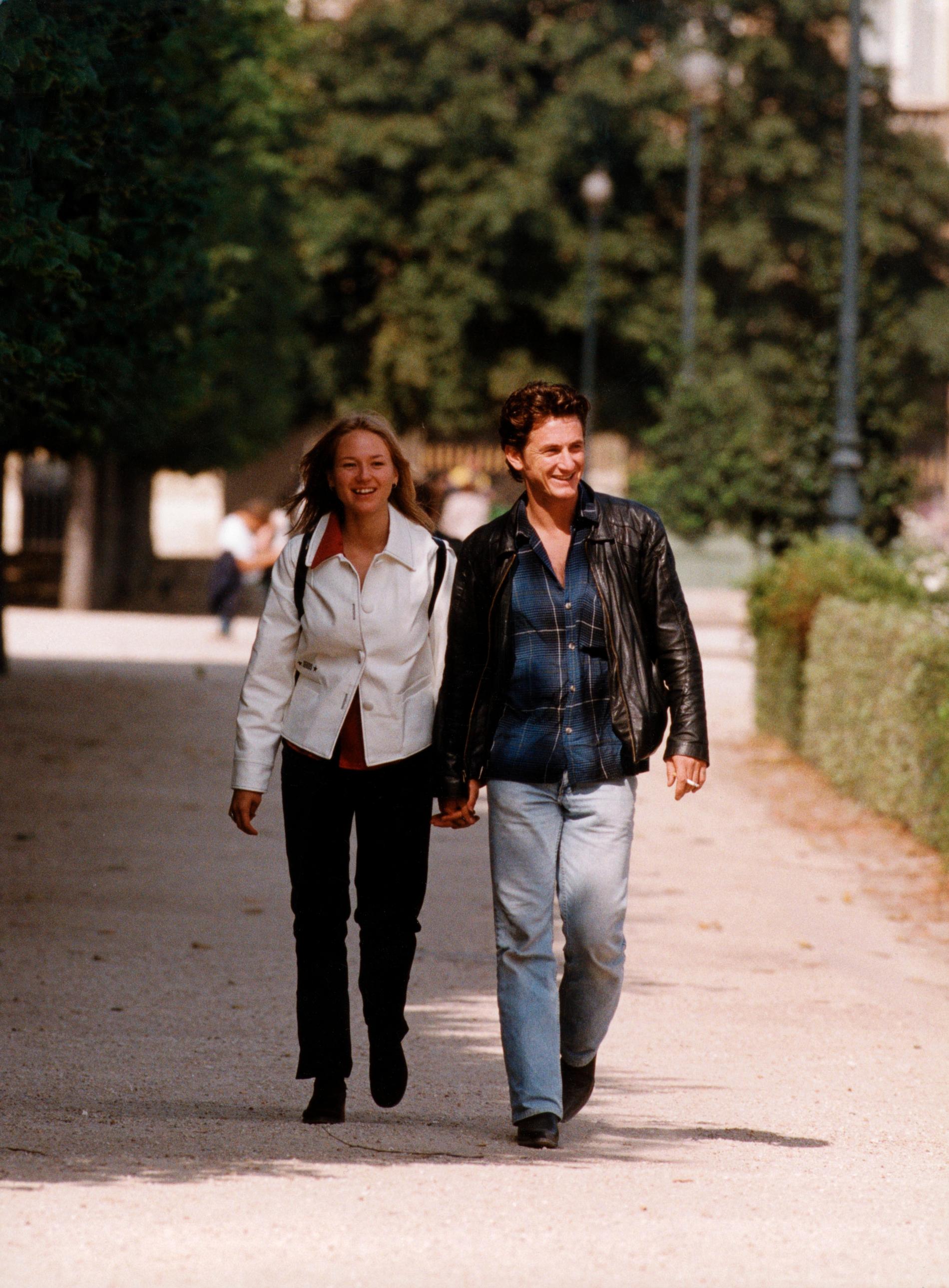 Jewel och Sean Penn i Paris 1998.