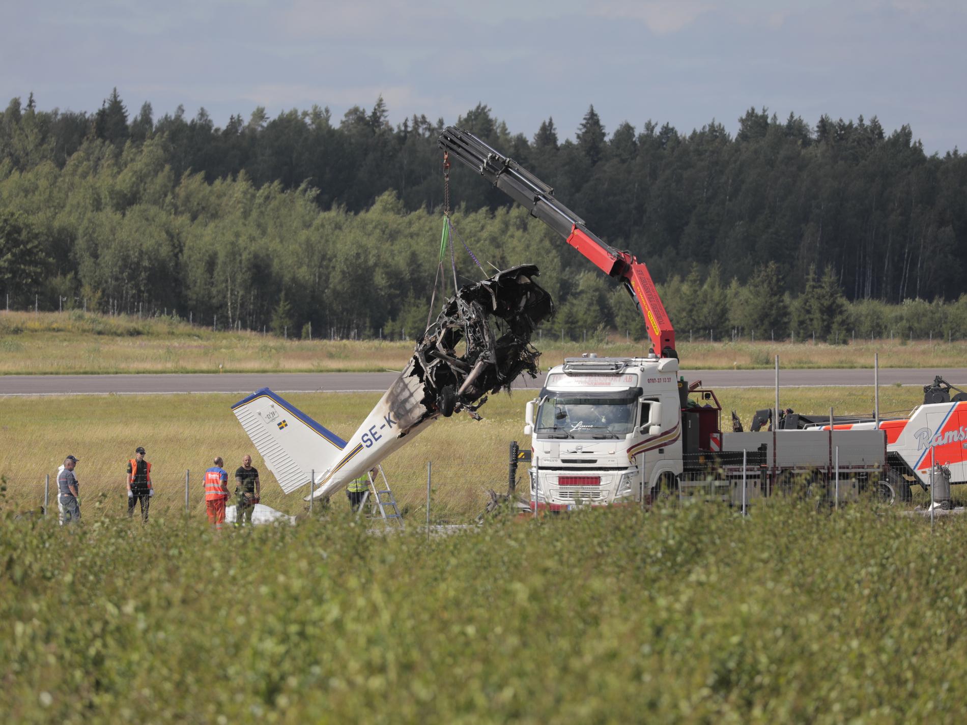 Nio miste livet – utredning om flygolyckan klar