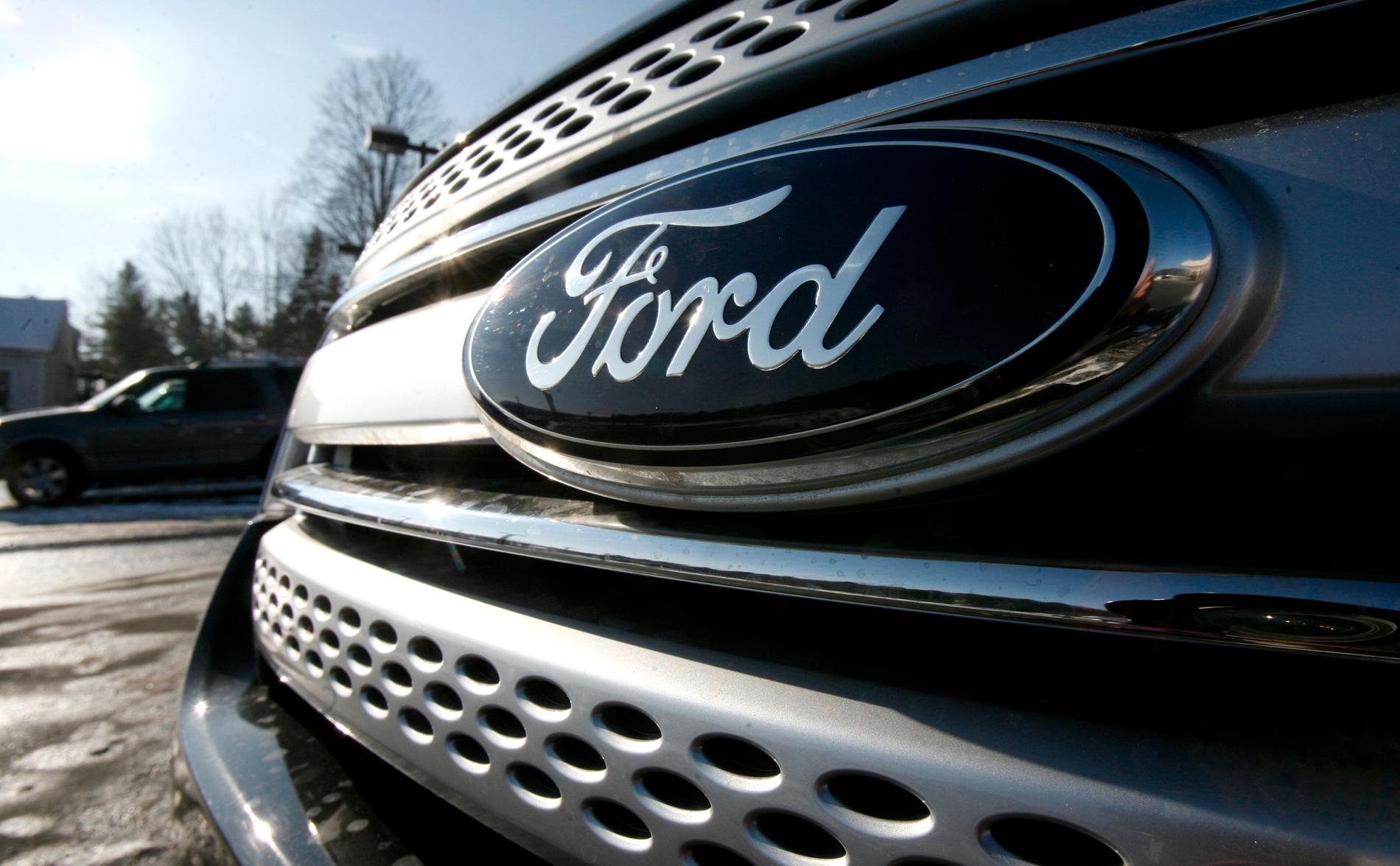Ford återkallar 360 000 Ford Explorer av årsmodell 2017 sålda i USA, Kanada och Mexiko, för att åtgärda skarpa kanter runt framsäten. Arkivbild.