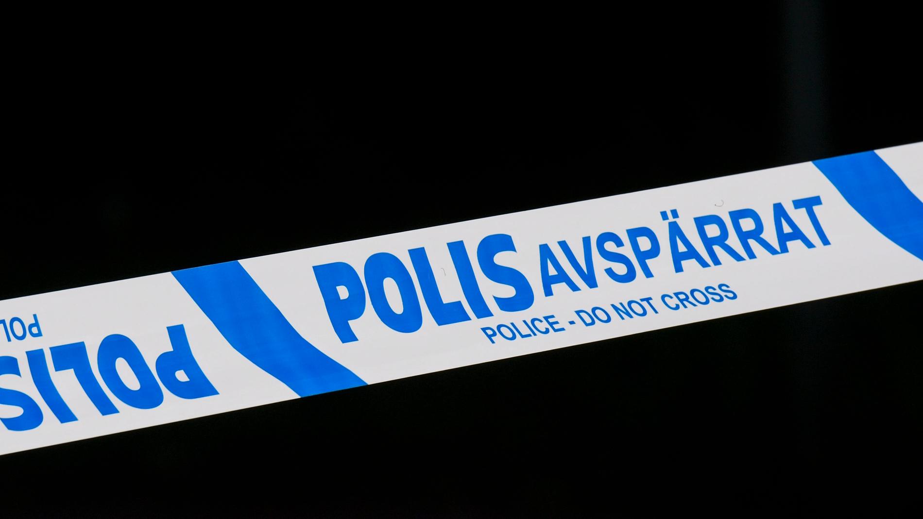 En man har hittats död i ett trapphus i Lidköping. Arkivbild.