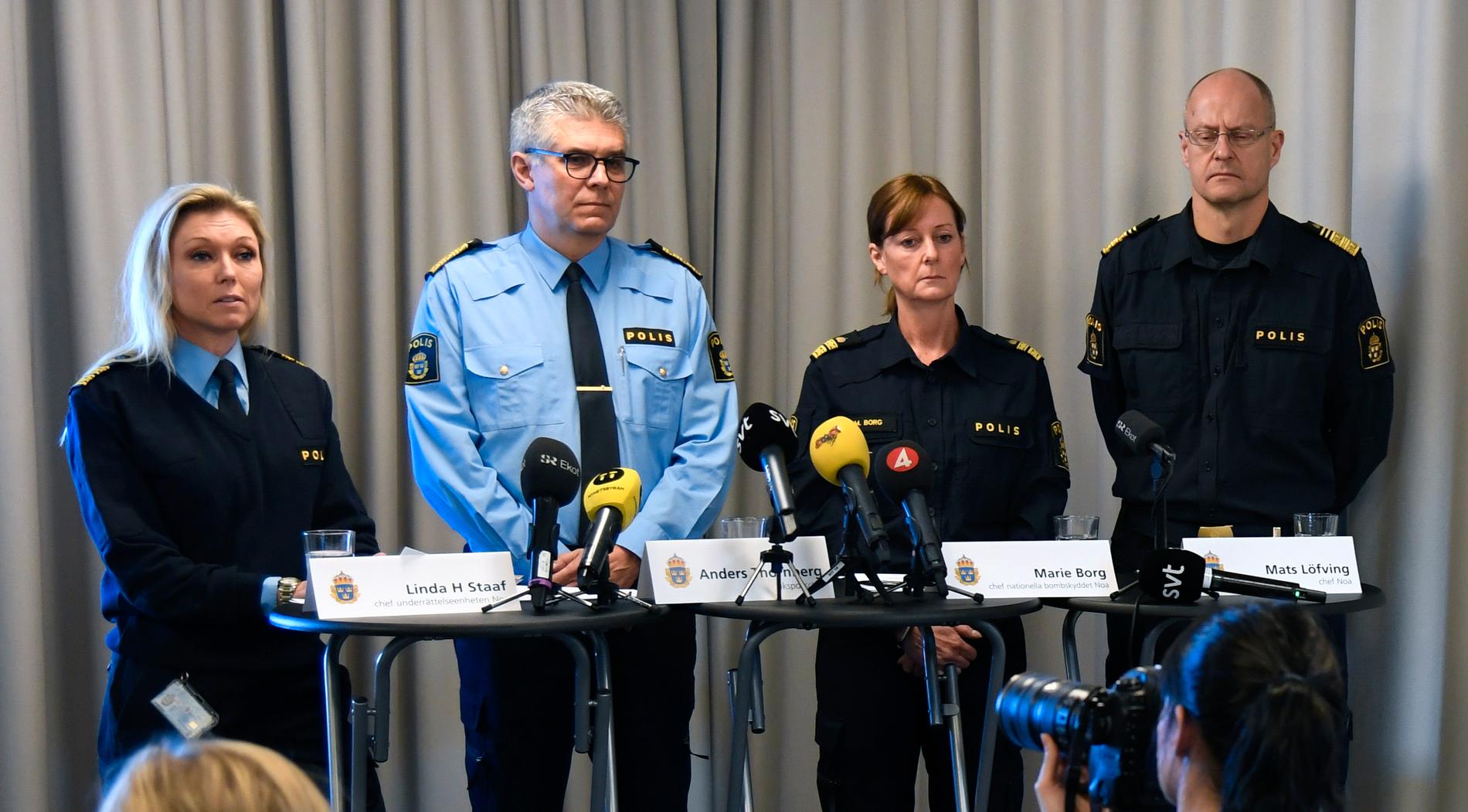 Linda H Staaf, Anders Thornberg, Marie Borg och Mats Löfving från polisen under en pressträff 2019.