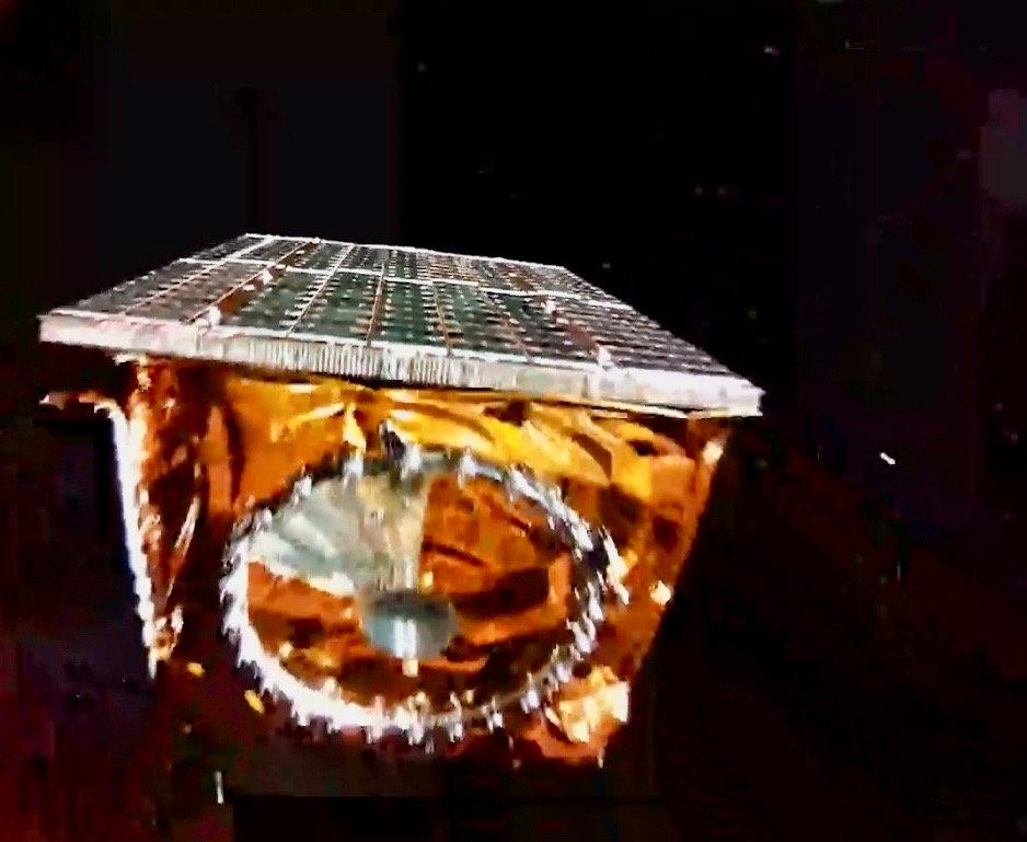 Bild från när satelliten Mats separerar från sista steget av bärraketen. Bilden är tagen av en kamera som satt på bärraketen.