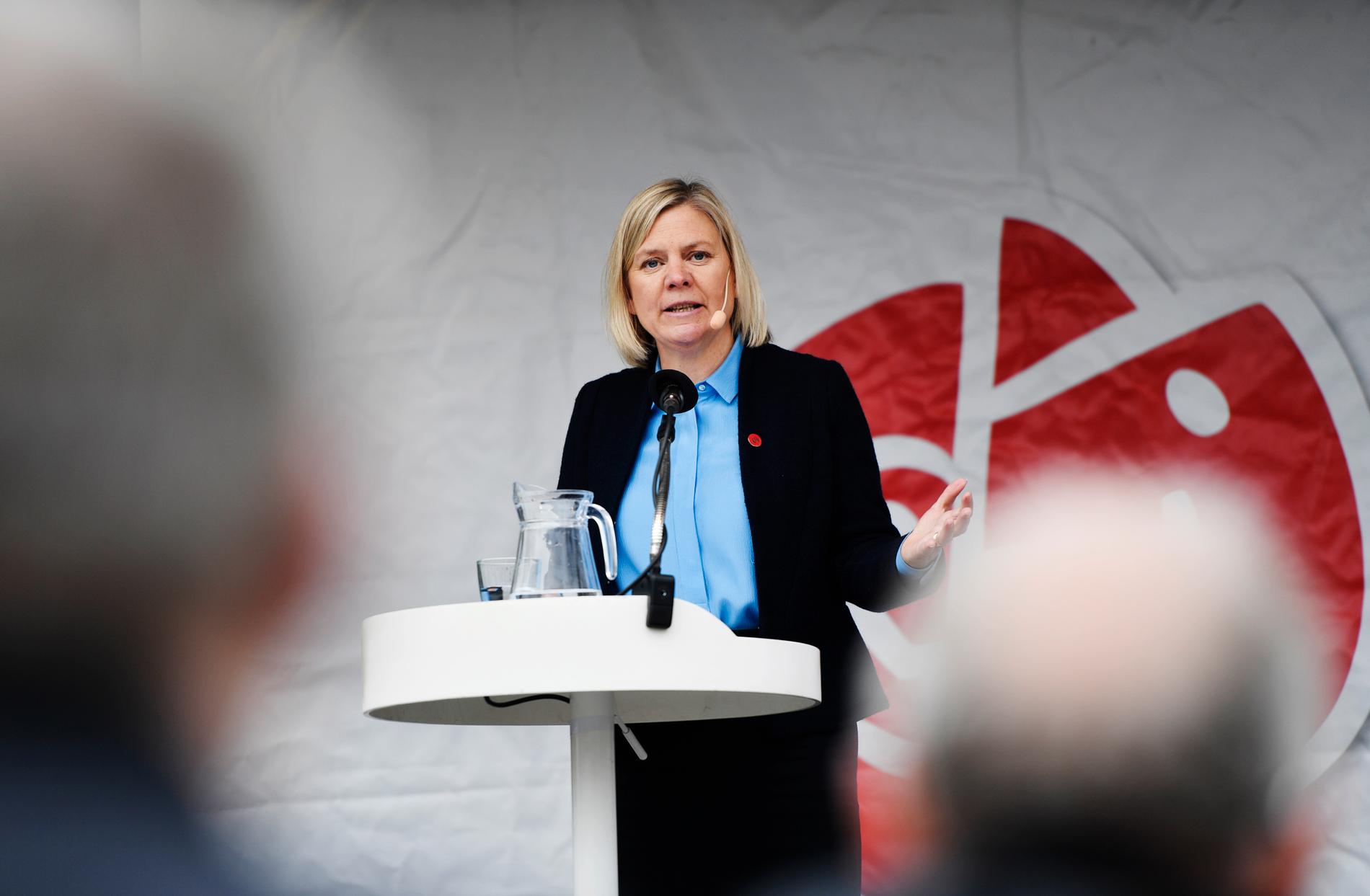 Finansminister Magdalena Andersson (S) förstamajtalar i Sundbyberg.