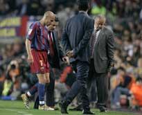Henrik Larsson skadade sig under fredagens La Liga-match mellan Barcelona och Villareal.