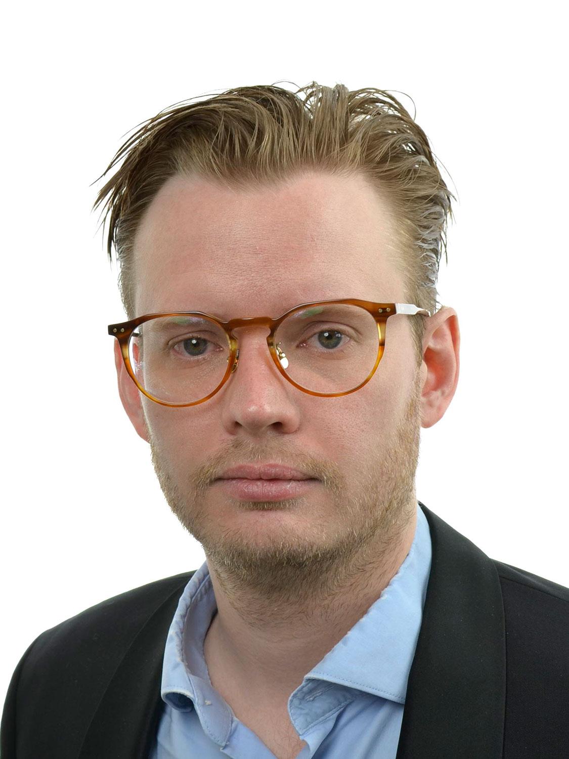 Fredrik Schulte (M).