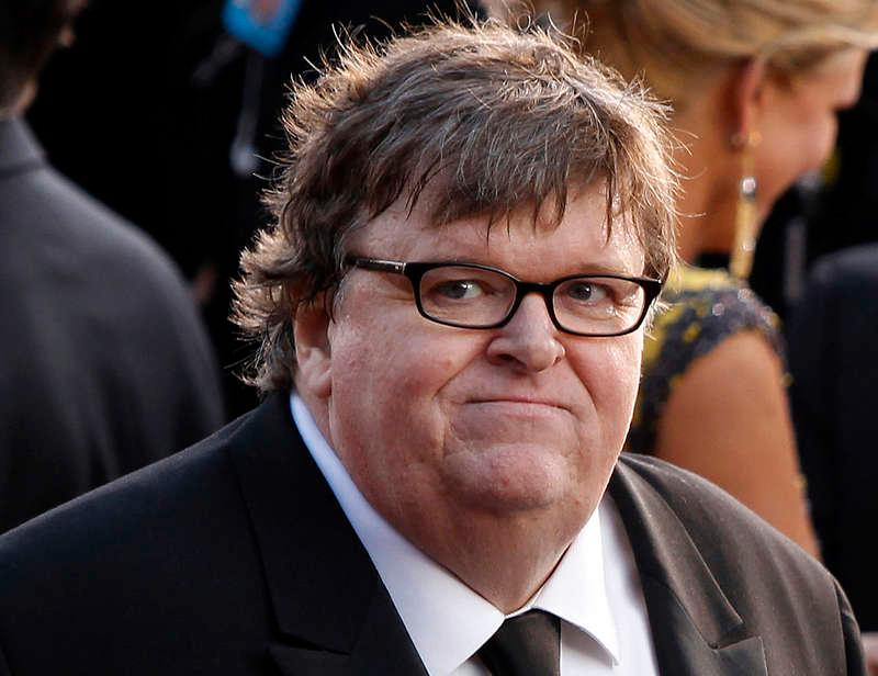Michael Moore ansluter sig till bojkotten av Oscarsgalan.