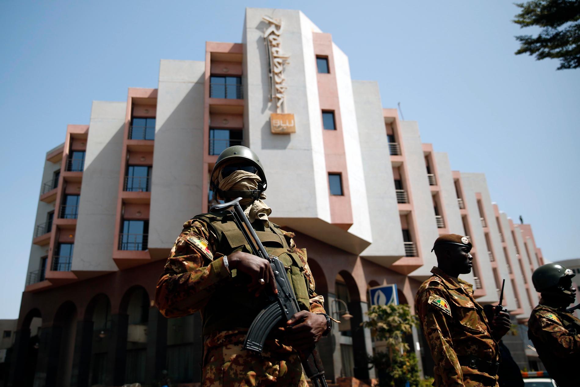 Jihadister i Mali har tidigare slagit till mot mål där västerlänningar uppehåller sig. I november 2015 angreps lyxhotellet Radisson Blu i Bamako. Arkivbild.